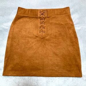 2/$20 🌞 Forever 21 Faux Suede Skirt